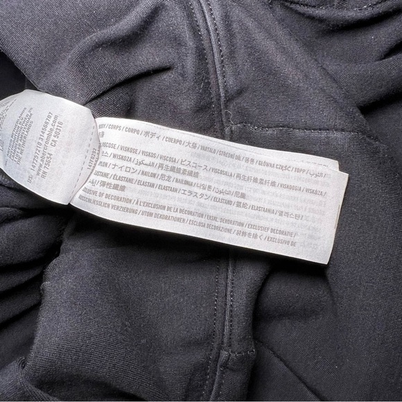 Abercrombie & Fitch Straight Leg, Split Ankle on Front, Leggings - Picture 4 of 4